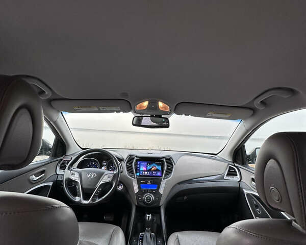 Серый Хендай Санта Фе, объемом двигателя 2 л и пробегом 190 тыс. км за 14000 $, фото 42 на Automoto.ua