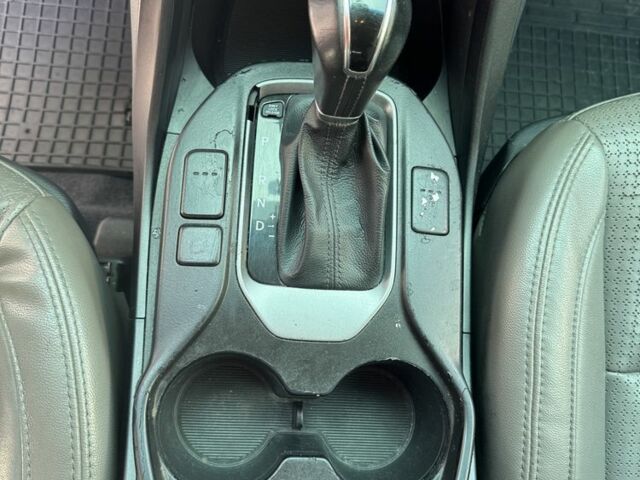 Сірий Хендай Санта Фе, об'ємом двигуна 2.4 л та пробігом 156 тис. км за 10350 $, фото 16 на Automoto.ua