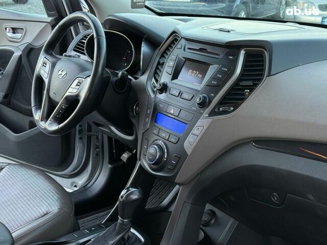 Серый Хендай Санта Фе, объемом двигателя 2.4 л и пробегом 173 тыс. км за 12390 $, фото 19 на Automoto.ua