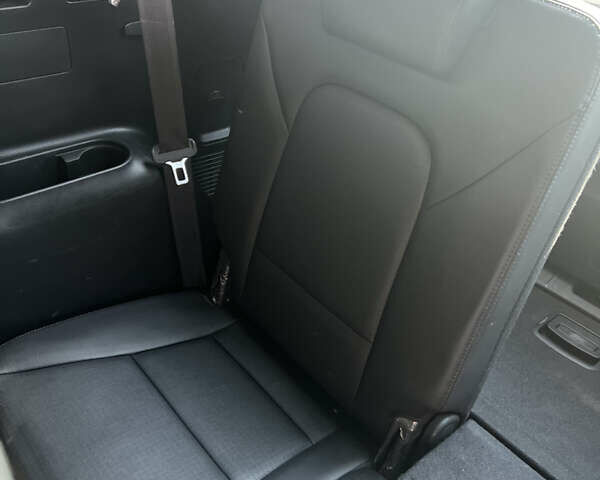 Сірий Хендай Санта Фе, об'ємом двигуна 2 л та пробігом 209 тис. км за 17900 $, фото 25 на Automoto.ua