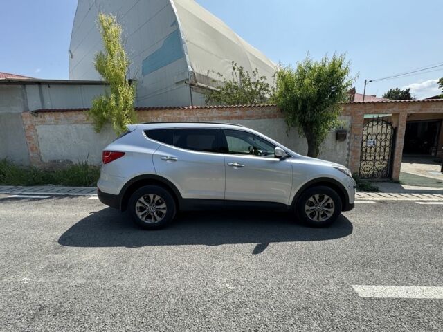 Сірий Хендай Санта Фе, об'ємом двигуна 2.4 л та пробігом 156 тис. км за 10350 $, фото 5 на Automoto.ua