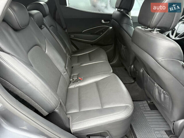 Сірий Хендай Санта Фе, об'ємом двигуна 2.2 л та пробігом 183 тис. км за 16999 $, фото 40 на Automoto.ua