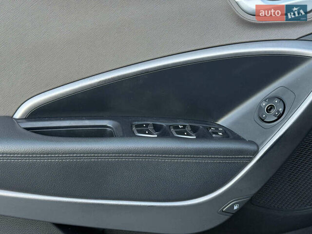 Хендай Санта Фе 2013 в Львове на Automoto.ua Серый Хендай Санта Фе, объемом двигателя 2.4 л и пробегом 173 тыс. км за 12390 $, фото 13 на Automoto.ua