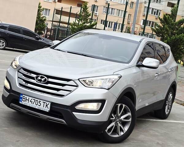 Серый Хендай Санта Фе, объемом двигателя 2.2 л и пробегом 180 тыс. км за 17199 $, фото 6 на Automoto.ua