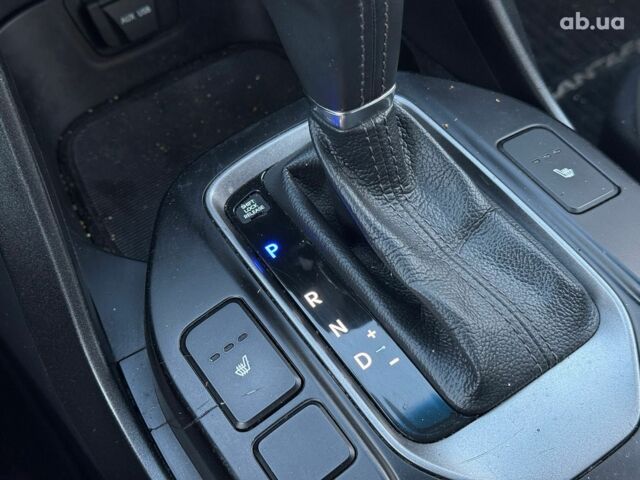 Серый Хендай Санта Фе, объемом двигателя 2.4 л и пробегом 173 тыс. км за 12390 $, фото 17 на Automoto.ua