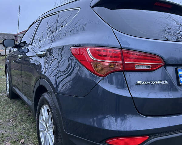 Сірий Хендай Санта Фе, об'ємом двигуна 2.2 л та пробігом 192 тис. км за 18500 $, фото 3 на Automoto.ua