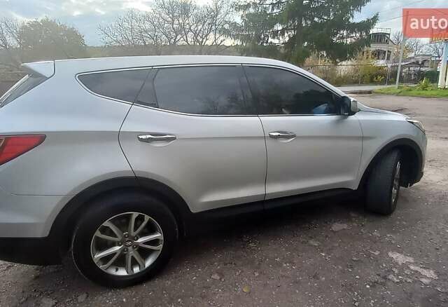 Хендай Санта Фе 2013 в Могилев-Подольском на Automoto.ua Серый Хендай Санта Фе, объемом двигателя 2.2 л и пробегом 209 тыс. км за 17600 $, фото 8 на Automoto.ua