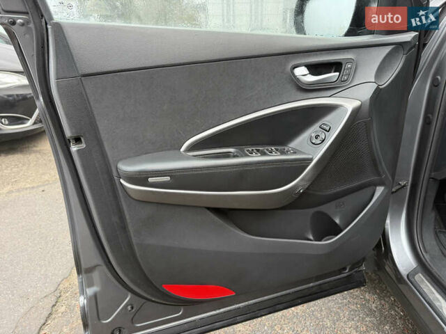 Сірий Хендай Санта Фе, об'ємом двигуна 2.2 л та пробігом 183 тис. км за 16999 $, фото 31 на Automoto.ua