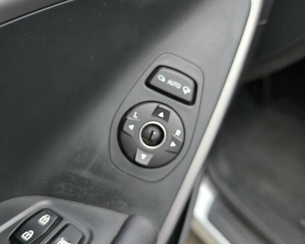 Серый Хендай Санта Фе, объемом двигателя 2.2 л и пробегом 180 тыс. км за 17199 $, фото 33 на Automoto.ua