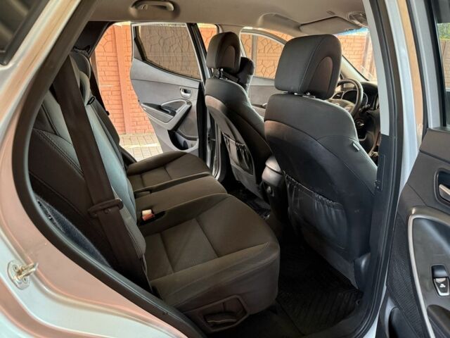 Сірий Хендай Санта Фе, об'ємом двигуна 2.2 л та пробігом 279 тис. км за 14400 $, фото 13 на Automoto.ua