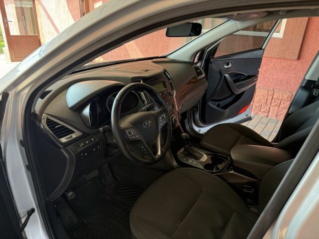 Сірий Хендай Санта Фе, об'ємом двигуна 2.2 л та пробігом 279 тис. км за 14400 $, фото 14 на Automoto.ua