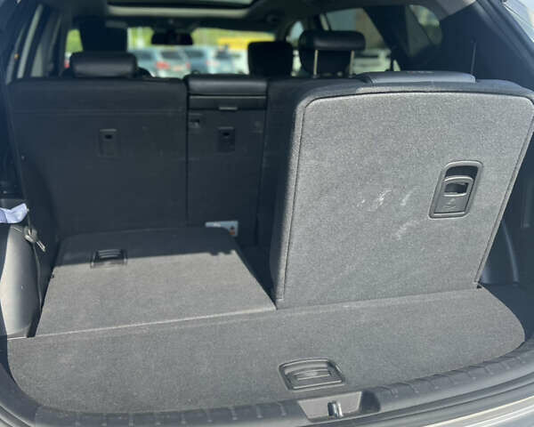 Сірий Хендай Санта Фе, об'ємом двигуна 2 л та пробігом 209 тис. км за 17900 $, фото 24 на Automoto.ua