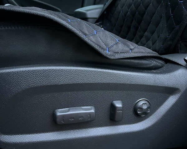 Сірий Хендай Санта Фе, об'ємом двигуна 2.2 л та пробігом 192 тис. км за 18500 $, фото 9 на Automoto.ua