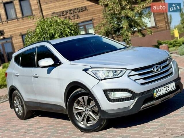 Хендай Санта Фе 2013 в Павлограде на Automoto.ua Серый Хендай Санта Фе, объемом двигателя 2.2 л и пробегом 279 тыс. км за 14400 $, фото 21 на Automoto.ua