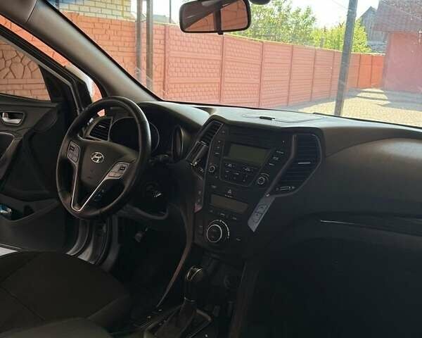Хендай Санта Фе 2013 в Павлограде на Automoto.ua Серый Хендай Санта Фе, объемом двигателя 2.2 л и пробегом 279 тыс. км за 14400 $, фото 14 на Automoto.ua