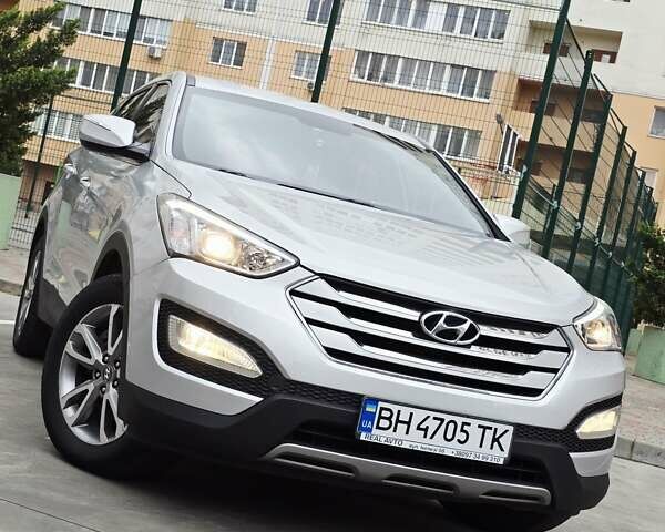 Серый Хендай Санта Фе, объемом двигателя 2.2 л и пробегом 180 тыс. км за 17199 $, фото 16 на Automoto.ua