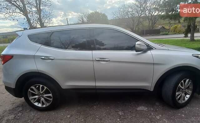 Хендай Санта Фе 2013 в Могилев-Подольском на Automoto.ua Серый Хендай Санта Фе, объемом двигателя 2.2 л и пробегом 209 тыс. км за 17600 $, фото 9 на Automoto.ua
