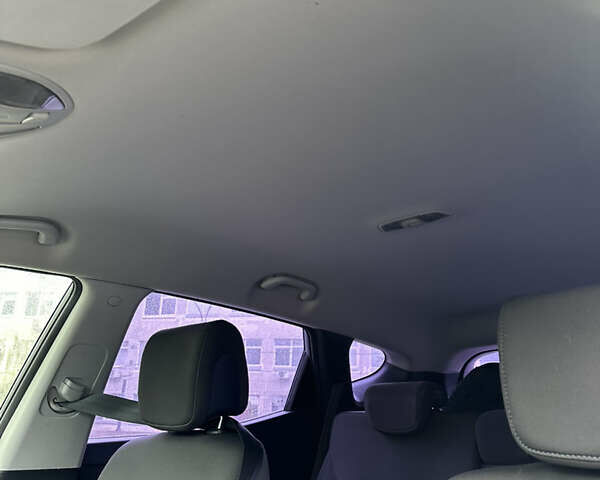 Сірий Хендай Санта Фе, об'ємом двигуна 2.2 л та пробігом 203 тис. км за 15700 $, фото 31 на Automoto.ua