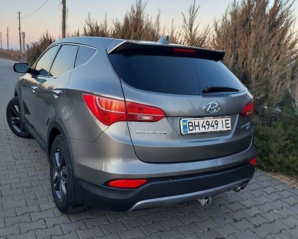 Сірий Хендай Санта Фе, об'ємом двигуна 2 л та пробігом 161 тис. км за 16500 $, фото 8 на Automoto.ua