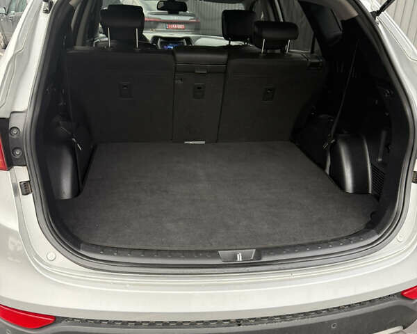 Сірий Хендай Санта Фе, об'ємом двигуна 0 л та пробігом 165 тис. км за 16000 $, фото 8 на Automoto.ua