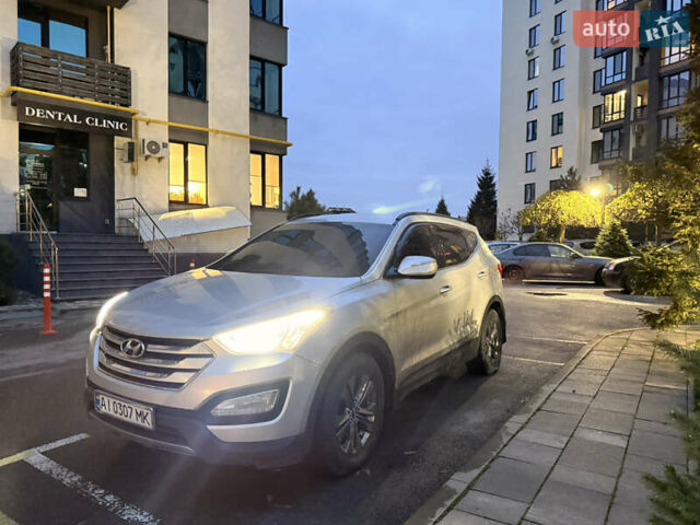 Серый Хендай Санта Фе, объемом двигателя 2.36 л и пробегом 227 тыс. км за 13900 $, фото 4 на Automoto.ua