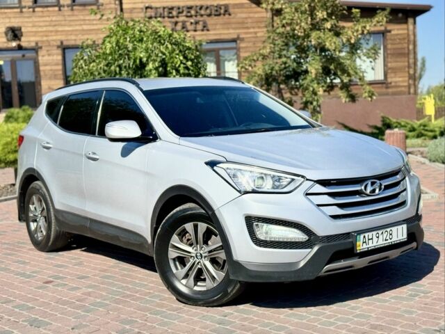 Сірий Хендай Санта Фе, об'ємом двигуна 2.2 л та пробігом 279 тис. км за 14400 $, фото 4 на Automoto.ua