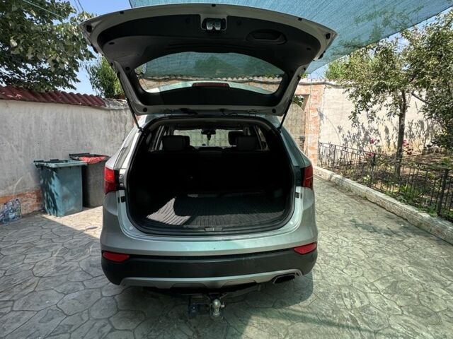 Сірий Хендай Санта Фе, об'ємом двигуна 2.4 л та пробігом 156 тис. км за 10350 $, фото 17 на Automoto.ua