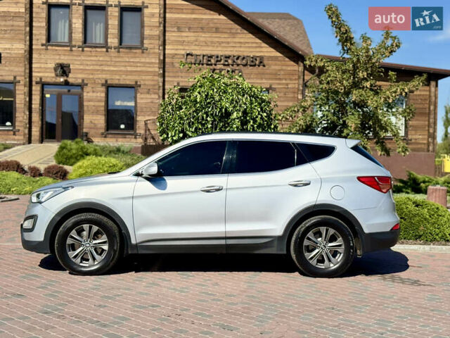 Серый Хендай Санта Фе, объемом двигателя 2.2 л и пробегом 290 тыс. км за 13700 $, фото 2 на Automoto.ua