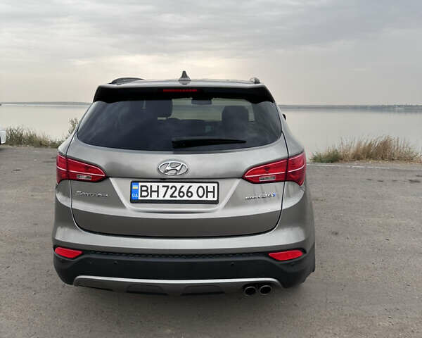 Серый Хендай Санта Фе, объемом двигателя 2 л и пробегом 190 тыс. км за 14000 $, фото 23 на Automoto.ua