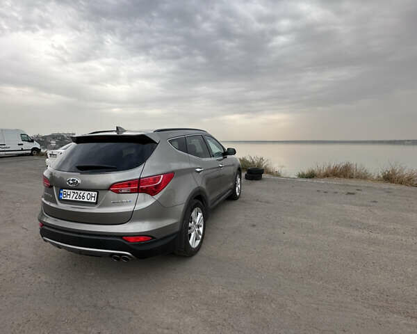 Серый Хендай Санта Фе, объемом двигателя 2 л и пробегом 190 тыс. км за 14000 $, фото 21 на Automoto.ua