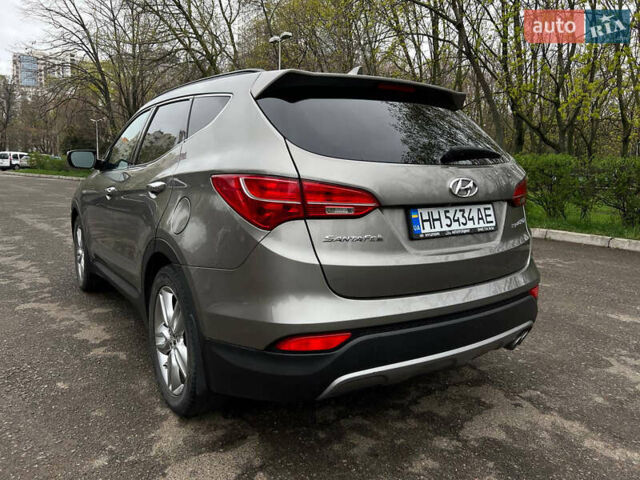 Сірий Хендай Санта Фе, об'ємом двигуна 2 л та пробігом 158 тис. км за 12400 $, фото 7 на Automoto.ua