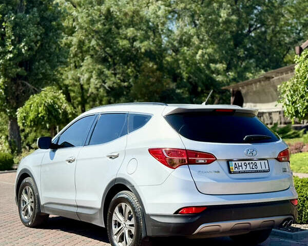 Серый Хендай Санта Фе, объемом двигателя 2.2 л и пробегом 290 тыс. км за 13700 $, фото 15 на Automoto.ua