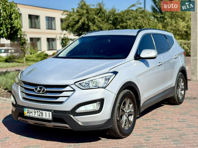 Серый Хендай Санта Фе, объемом двигателя 2.2 л и пробегом 290 тыс. км за 13700 $, фото 18 на Automoto.ua
