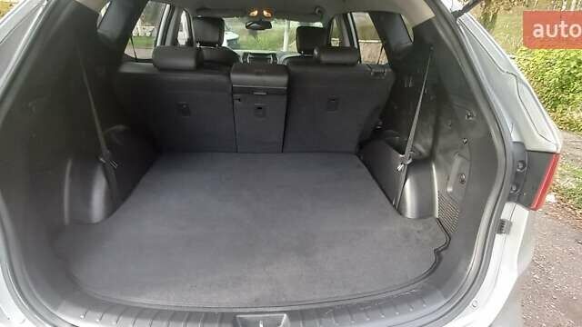 Хендай Санта Фе 2013 в Могилев-Подольском на Automoto.ua Серый Хендай Санта Фе, объемом двигателя 2.2 л и пробегом 209 тыс. км за 17600 $, фото 22 на Automoto.ua