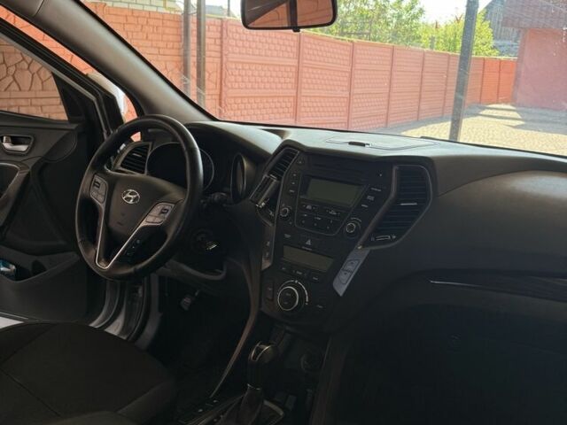 Сірий Хендай Санта Фе, об'ємом двигуна 2.2 л та пробігом 279 тис. км за 14400 $, фото 15 на Automoto.ua