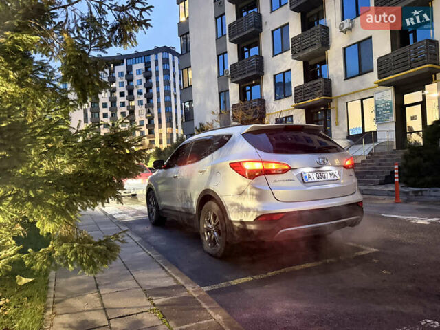 Серый Хендай Санта Фе, объемом двигателя 2.36 л и пробегом 227 тыс. км за 13900 $, фото 5 на Automoto.ua