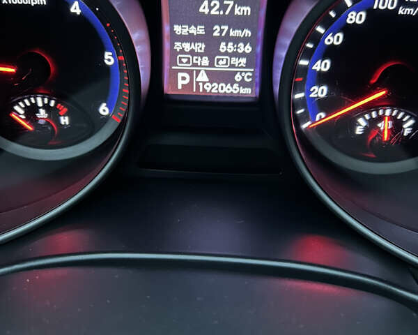 Сірий Хендай Санта Фе, об'ємом двигуна 2.2 л та пробігом 192 тис. км за 18500 $, фото 15 на Automoto.ua