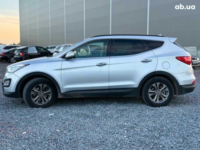 Серый Хендай Санта Фе, объемом двигателя 2.4 л и пробегом 173 тыс. км за 12390 $, фото 9 на Automoto.ua