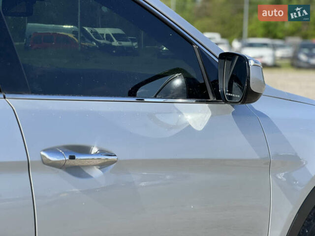 Сірий Хендай Санта Фе, об'ємом двигуна 2 л та пробігом 209 тис. км за 17900 $, фото 18 на Automoto.ua