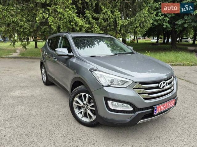 Серый Хендай Санта Фе, объемом двигателя 2.2 л и пробегом 219 тыс. км за 15950 $, фото 4 на Automoto.ua