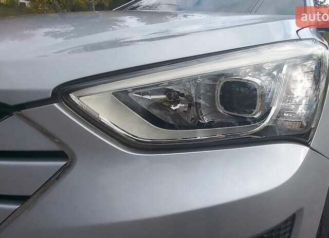 Хендай Санта Фе 2013 в Могилев-Подольском на Automoto.ua Серый Хендай Санта Фе, объемом двигателя 2.2 л и пробегом 209 тыс. км за 17600 $, фото 42 на Automoto.ua