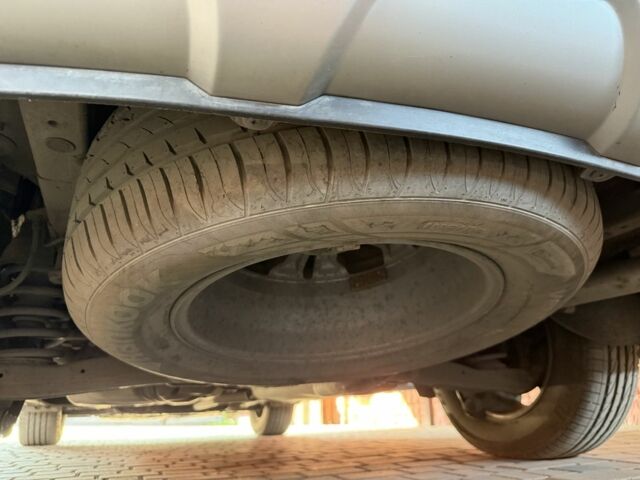 Сірий Хендай Санта Фе, об'ємом двигуна 2.2 л та пробігом 279 тис. км за 14400 $, фото 18 на Automoto.ua