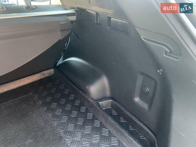 Серый Хендай Санта Фе, объемом двигателя 2.2 л и пробегом 177 тыс. км за 18700 $, фото 16 на Automoto.ua