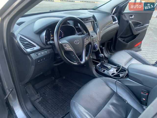 Серый Хендай Санта Фе, объемом двигателя 2.2 л и пробегом 177 тыс. км за 18700 $, фото 23 на Automoto.ua