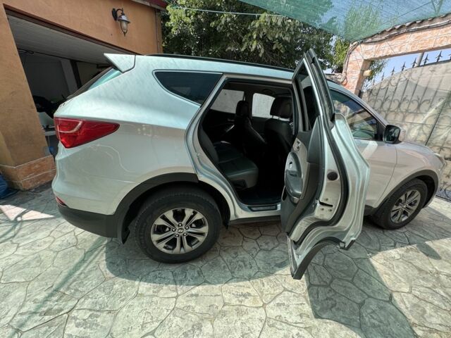 Сірий Хендай Санта Фе, об'ємом двигуна 2.4 л та пробігом 156 тис. км за 10350 $, фото 21 на Automoto.ua