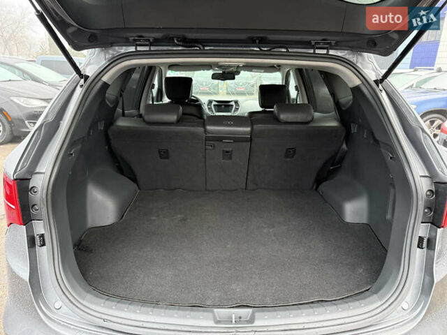 Сірий Хендай Санта Фе, об'ємом двигуна 2.2 л та пробігом 183 тис. км за 16999 $, фото 38 на Automoto.ua