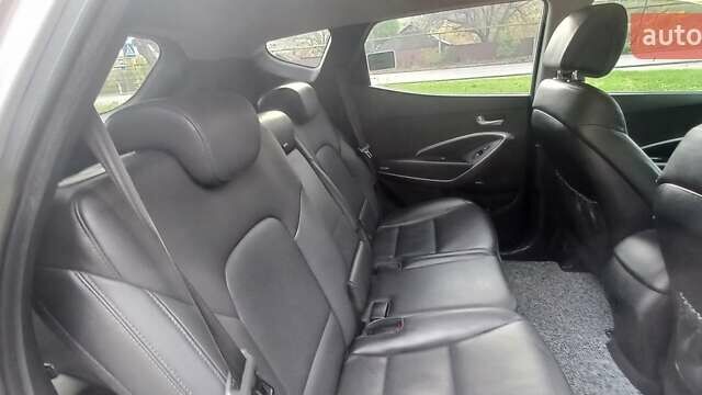 Хендай Санта Фе 2013 в Могилев-Подольском на Automoto.ua Серый Хендай Санта Фе, объемом двигателя 2.2 л и пробегом 209 тыс. км за 17600 $, фото 21 на Automoto.ua