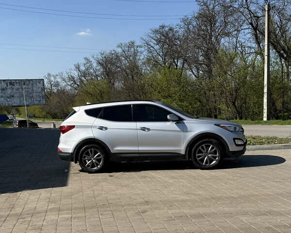 Сірий Хендай Санта Фе, об'ємом двигуна 2 л та пробігом 200 тис. км за 14000 $, фото 2 на Automoto.ua