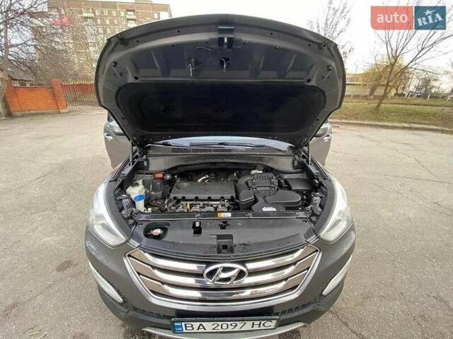 Хендай Санта Фе 2013 в Львове на Automoto.ua Серый Хендай Санта Фе, объемом двигателя 2.36 л и пробегом 209 тыс. км за 16000 $, фото 8 на Automoto.ua