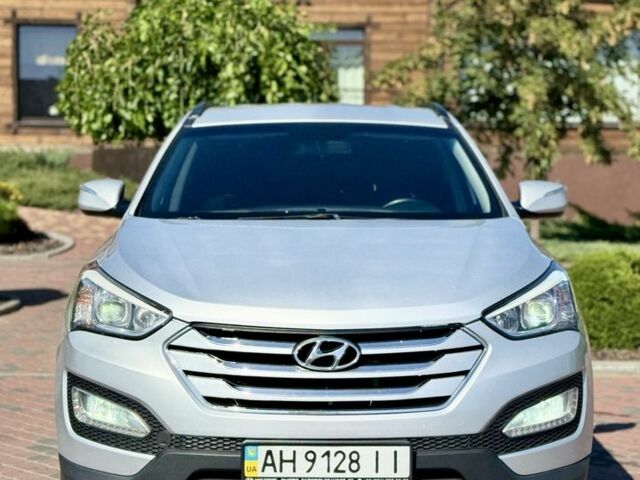 Сірий Хендай Санта Фе, об'ємом двигуна 2.2 л та пробігом 279 тис. км за 14400 $, фото 5 на Automoto.ua